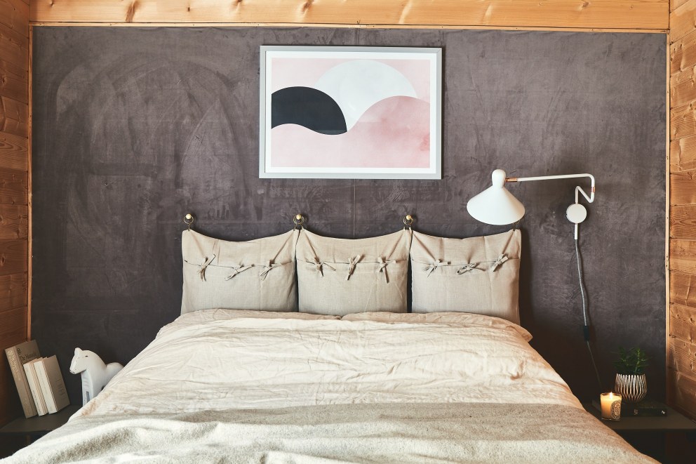 Log Cabin | Bedroom | Interior Designers